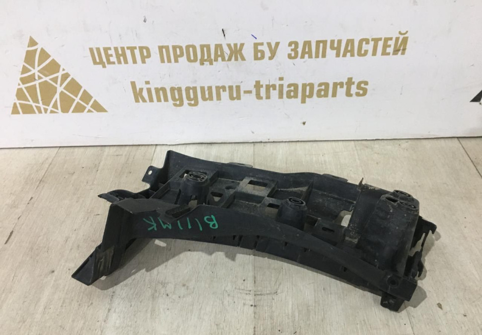 Кронштейн заднего бампера правый BMW X7 G07 OEM 51127420666 Кронштейн заднего бампера правый BMW X7 G07 OEM 51127420666