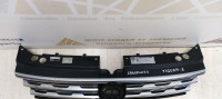 Решетка радиатора Volkswagen Tiguan 2 17> oem 5NA853653B (скл-3)