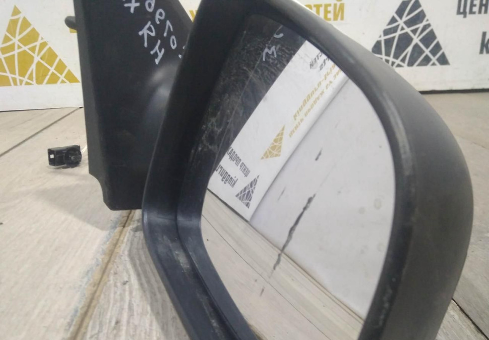 Зеркало правое механическое с обогревом бу Renault Logan 2 OEM 963019406R Зеркало правое механическое с обогревом бу Renault Logan 2 OEM 963019406R