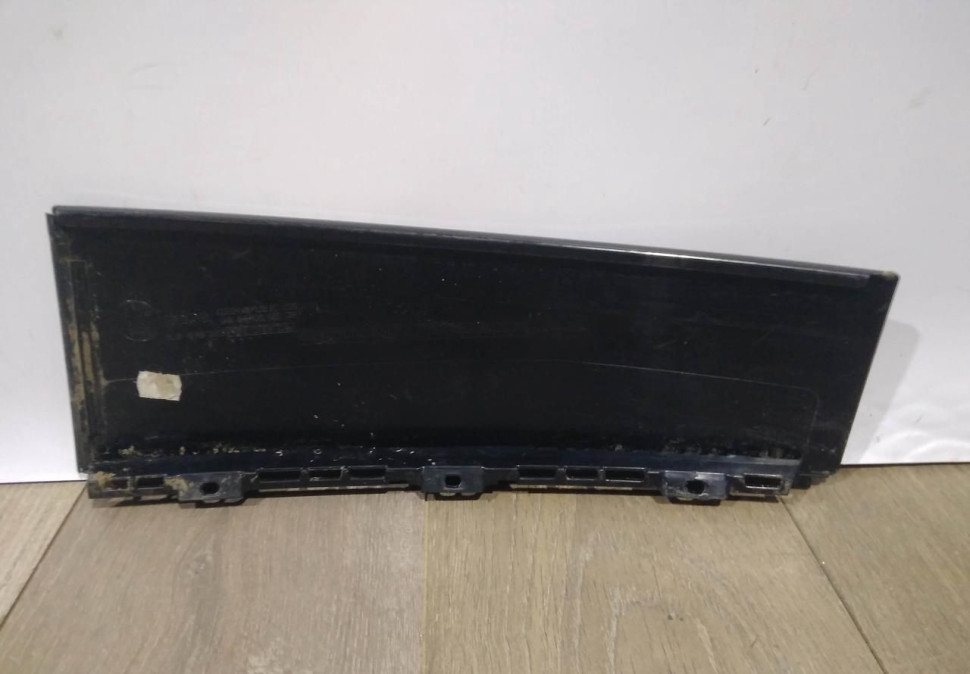 Накладка задней левой двери бу Skoda Yeti OEM 5L0839903 Накладка задней левой двери бу Skoda Yeti OEM 5L0839903