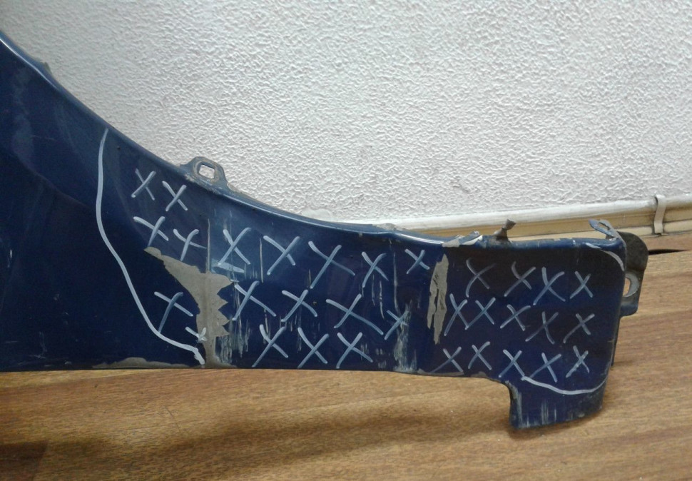 Крыло переднее правое Lada Vesta (вмятина) (скл-3) Крыло переднее правое Lada Vesta (вмятина) (скл-3)