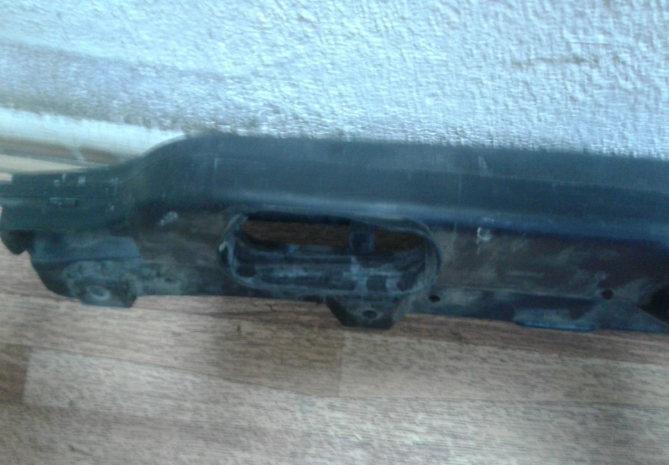 Воздухозаборник Hyundai Equus (мал. трещина) oem dk2103n502