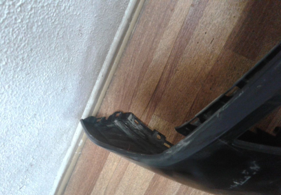 Бампер передний (+ решетка радиатора) Volvo XC90 (15>) oem 31353362