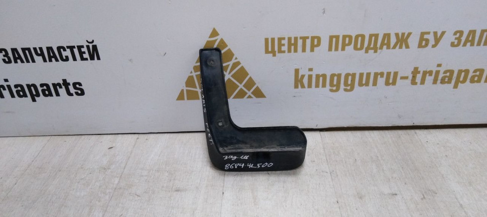 Брызговик задний левый Hyundai Solaris 1 седан рест 14-17 oem 868414l500