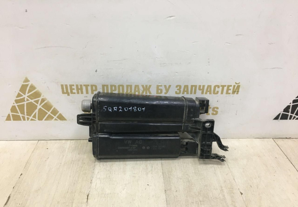 Фильтр паров топлива (фильтр угольный) Volkswagen Tiguan 2 oem 5qa201801