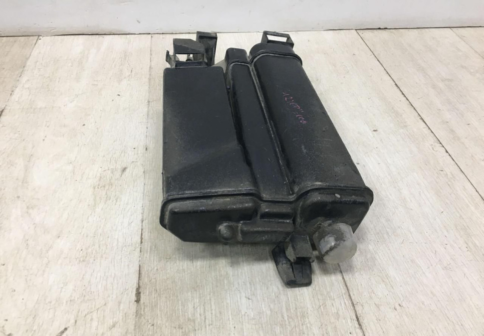 Фильтр паров топлива (фильтр угольный) Volkswagen Tiguan 2 oem 5qa201801