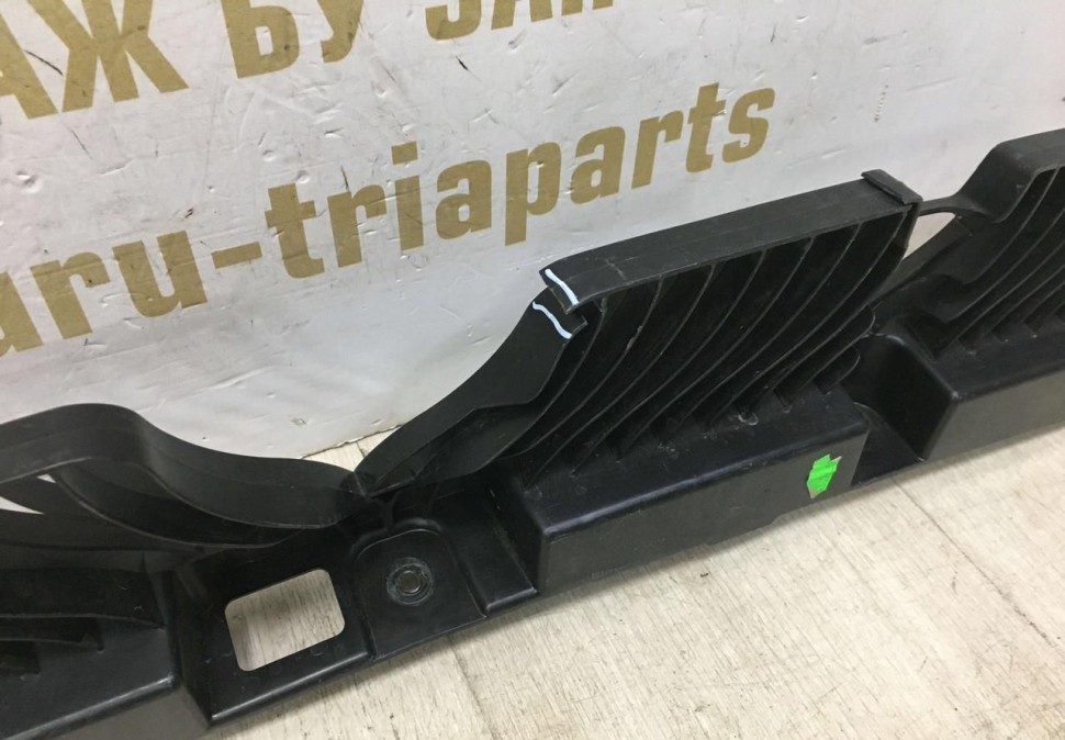 Кронштейн заднего бампера Volkswagen Polo 6 2020> oem 6N5807863