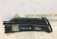 Решетка переднего бампера правая Skoda Karoq OEM 57A807368