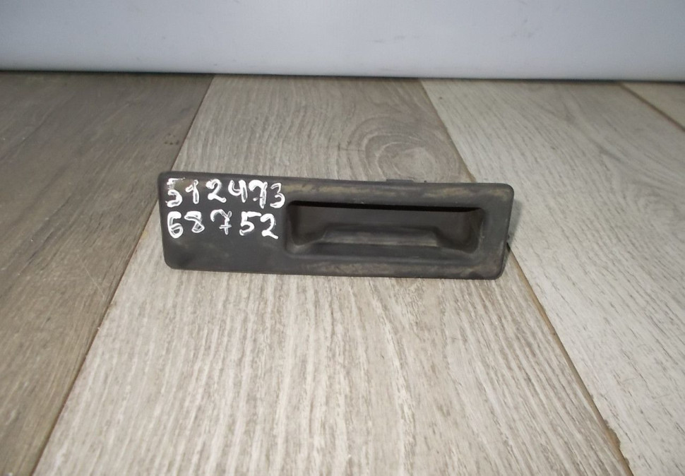 Кнопка открывания багажника бу BMW 3 F30 OEM 51247368752