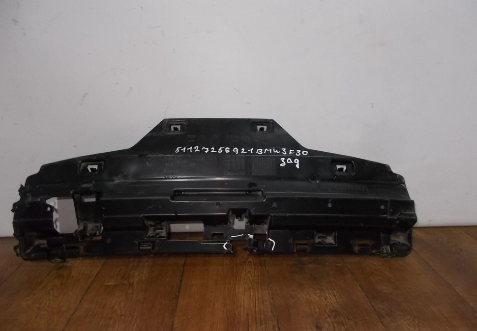 Кронштейн заднего бампера нижний бу BMW 3 F30 OEM 51127256921