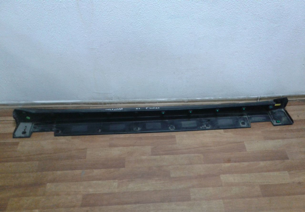 Накладка порога левая Hyundai Tucson 3 oem 87753d7000 Накладка порога левая Hyundai Tucson 3 oem 87753d7000