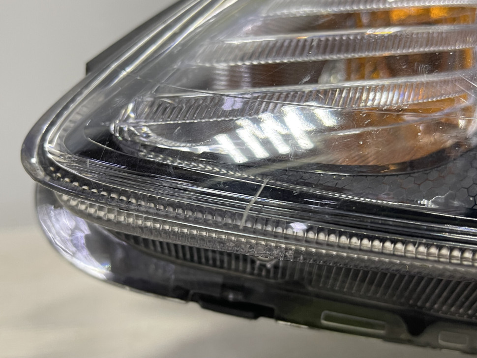 Фара левая Kia Sportage 4 галоген oem 92101f1010