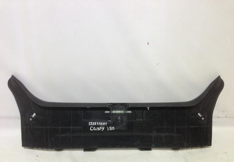 Обивка задней панели Toyota Camry V50 OEM 5838733111 (Скл-3)