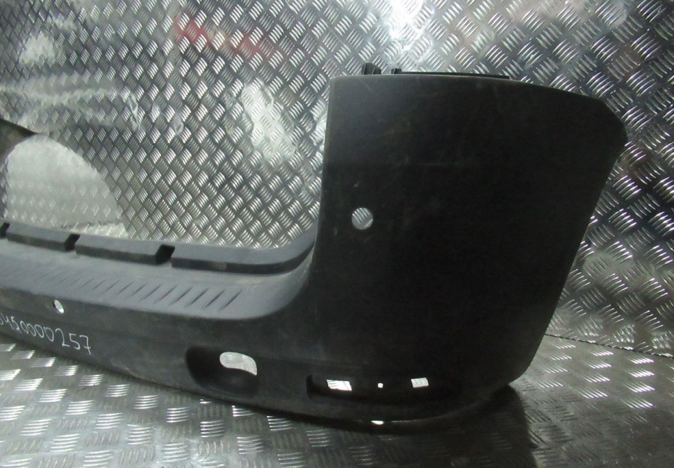 Бампер задний Lada Largus oem 8450000257 (скл-3)