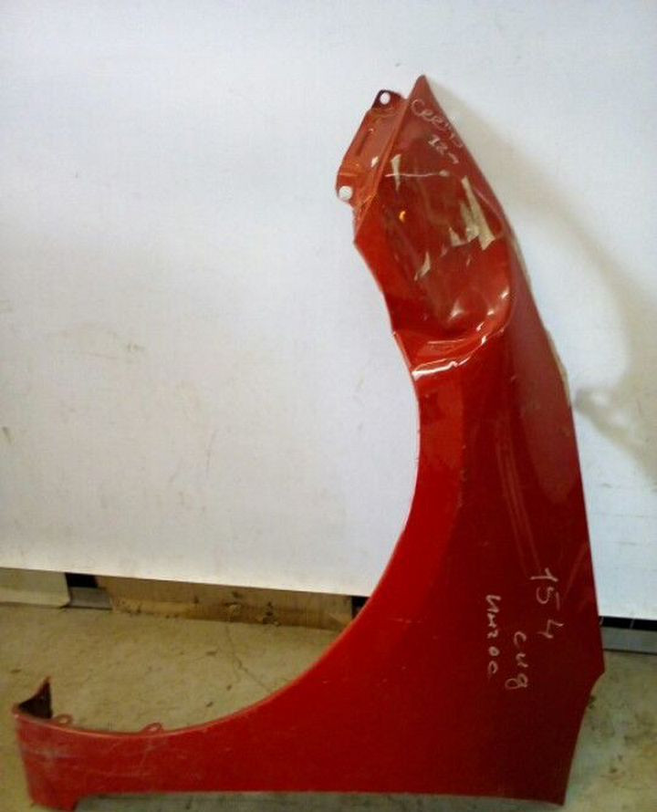 Крыло переднее левое Kia Ceed 12- (вмятина)