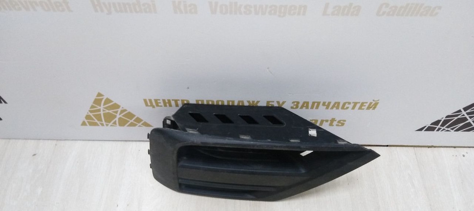 Заглушка переднего бампера Volkswagen Crafter 2 2016> oem 7c0851666