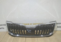 Решетка радиатора бу Skoda Octavia A7 рестайлинг OEM 5E0853653C