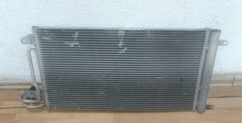 Радиатор кондиционера Volkswagen Polo oem 6c0816411b