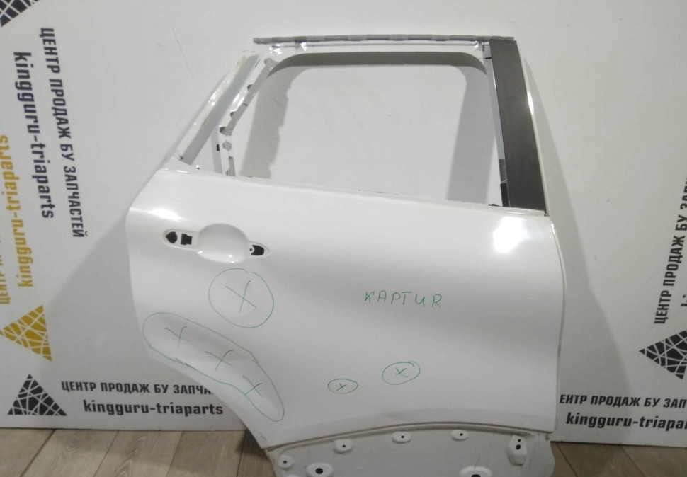 Дверь задняя правая бу Renault Kaptur OEM 821001270R