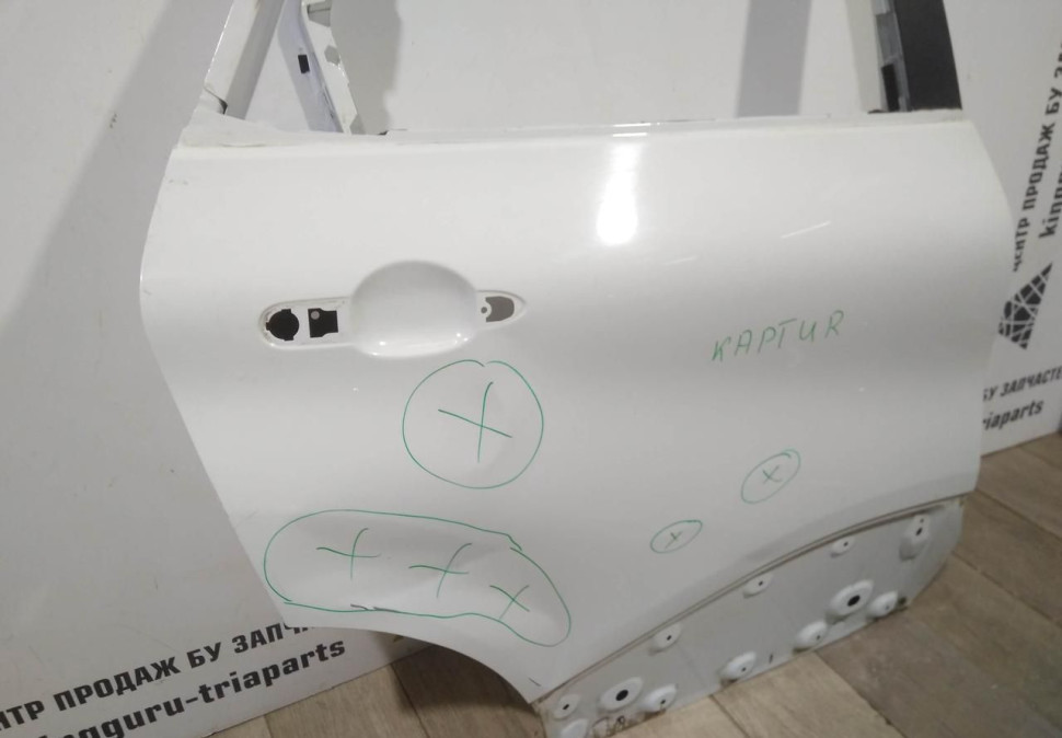 Дверь задняя правая бу Renault Kaptur OEM 821001270R