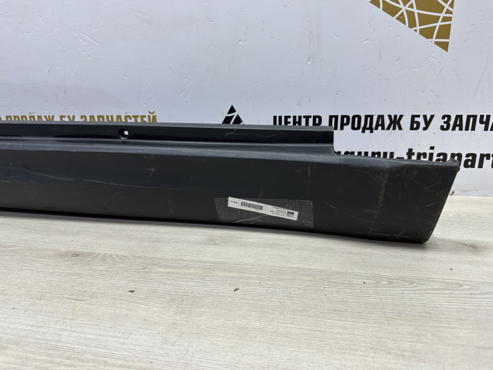 Порог правый бу Suzuki Vitara 2 OEM 7723154P0