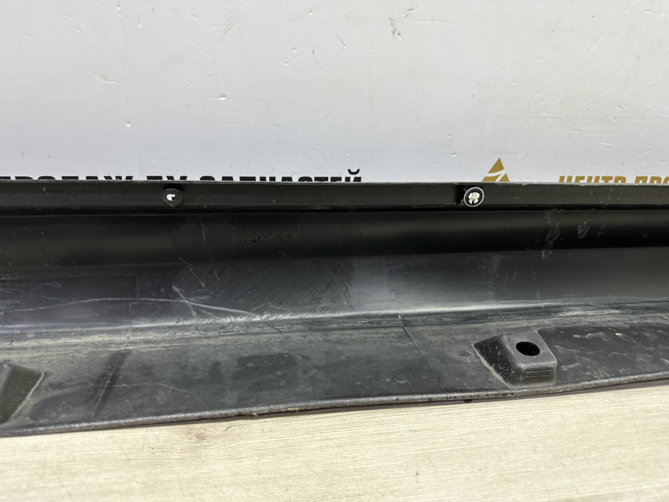 Порог правый бу Suzuki Vitara 2 OEM 7723154P0