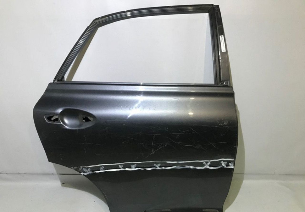 Дверь задняя правая Lexus RX 3 oem 6700348130 (скл-3)