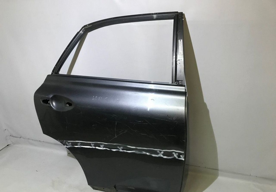 Дверь задняя правая Lexus RX 3 oem 6700348130 (скл-3) Дверь задняя правая Lexus RX 3 oem 6700348130 (скл-3)