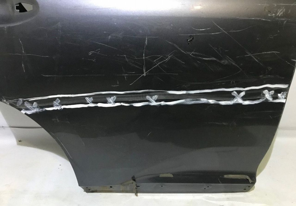 Дверь задняя правая Lexus RX 3 oem 6700348130 (скл-3) Дверь задняя правая Lexus RX 3 oem 6700348130 (скл-3)