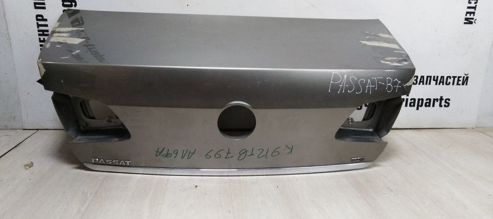 Крышка багажника Volkswagen Passat B7 (11-15) oem 3AE827025