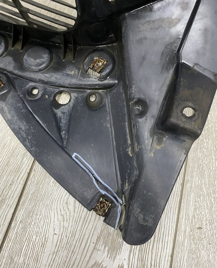 Подкрылок передний правый BMW X3 F25 OEM 7213642 Подкрылок передний правый BMW X3 F25 OEM 7213642