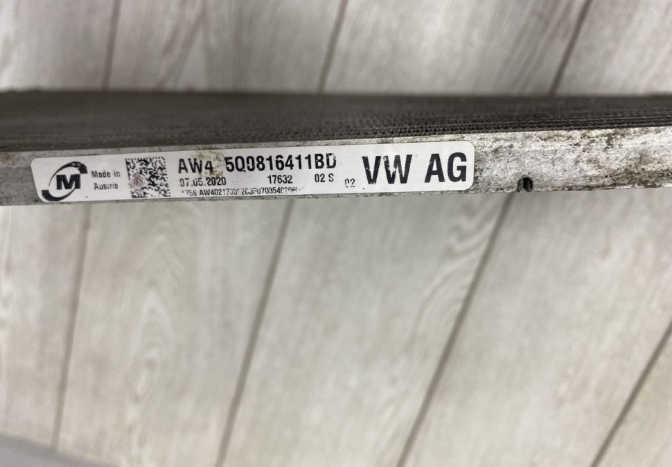 Радиатор кондиционера Skoda Octavia A7 OEM 5Q0816411BG Радиатор кондиционера Skoda Octavia A7 OEM 5Q0816411BG