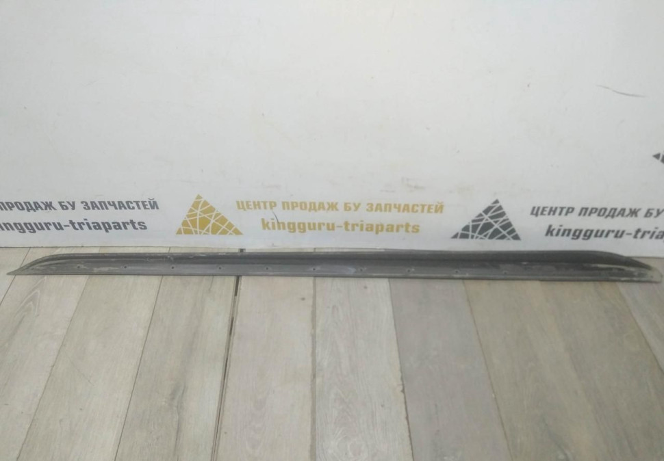 Накладка правого порога бу BMW 3 G20 OEM 51772455898