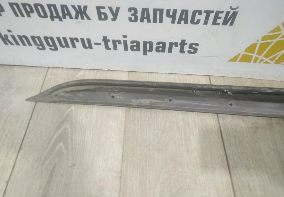 Накладка правого порога бу BMW 3 G20 OEM 51772455898