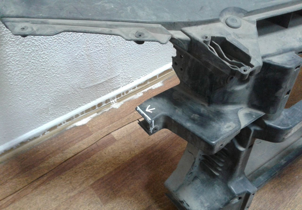 Панель передняя Volkswagen Passat B6 (05-11) (слом. крепл) oem 3c0805594 (скл-3) Панель передняя Volkswagen Passat B6 (05-11) (слом. крепл) oem 3c0805594 (скл-3)