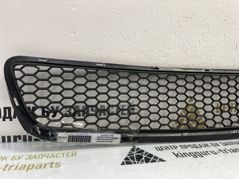 Решетка переднего бампера Fiat Albea 1 рест oem 51703148 Решетка переднего бампера Fiat Albea 1 рест oem 51703148