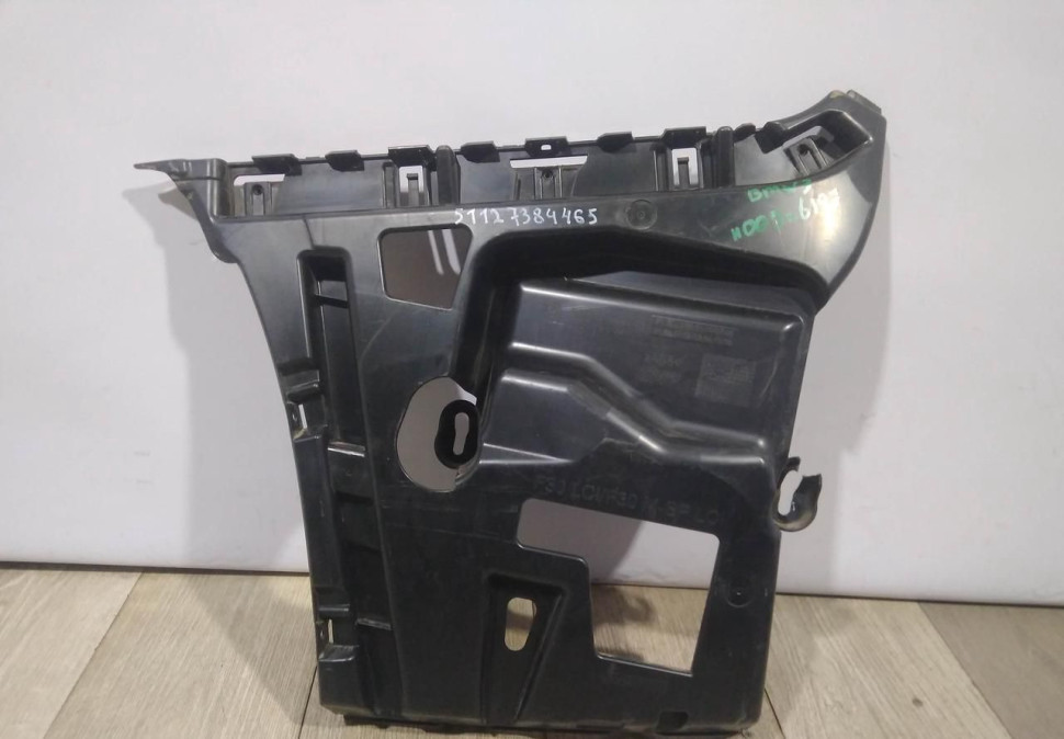 Кронштейн заднего бампера левый бу BMW 3 F30 OEM 51127384465