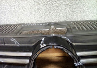 Решетка радиатора Volkswagen Tiguan 11- Oem 5N0853651H (мал трещ)