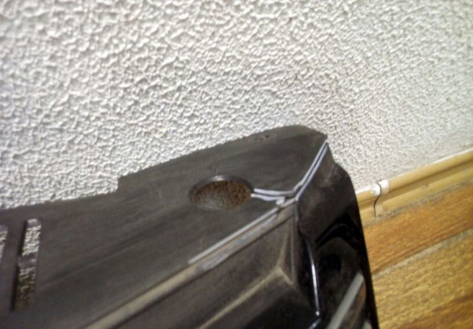 Решетка радиатора Volkswagen Tiguan 11- Oem 5N0853651H (мал трещ) Решетка радиатора Volkswagen Tiguan 11- Oem 5N0853651H (мал трещ)