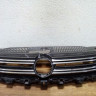 Решетка радиатора Volkswagen Tiguan 11- Oem 5N0853651H (мал трещ)