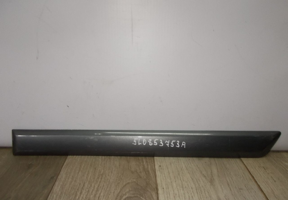 Молдинг двери задний левый бу Skoda Yeti OEM 5L0853753A