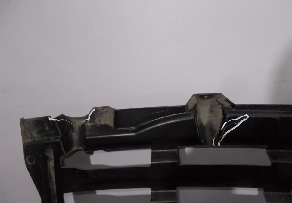 Защита двигателя пластиковая бу BMW 3 F30 OEM 7293610