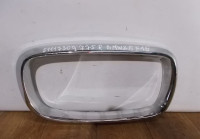 Молдинг решетки радиатора правый бу BMW X5 F15 OEM 51117309775