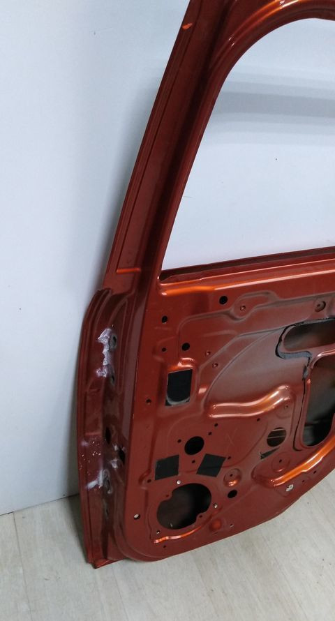 Дверь задняя правая Lada Vesta универсал oem 8450039383 (скл-3)