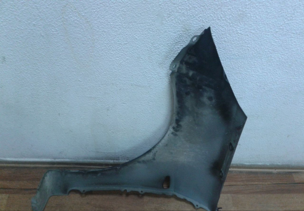 Крыло переднее правое Hyundai Solaris 1 oem 663214L050 (вмятина) Крыло переднее правое Hyundai Solaris 1 oem 663214L050 (вмятина)