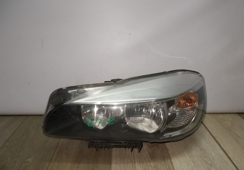 Фара галоген левая бу BMW 2 F45 OEM 7422573