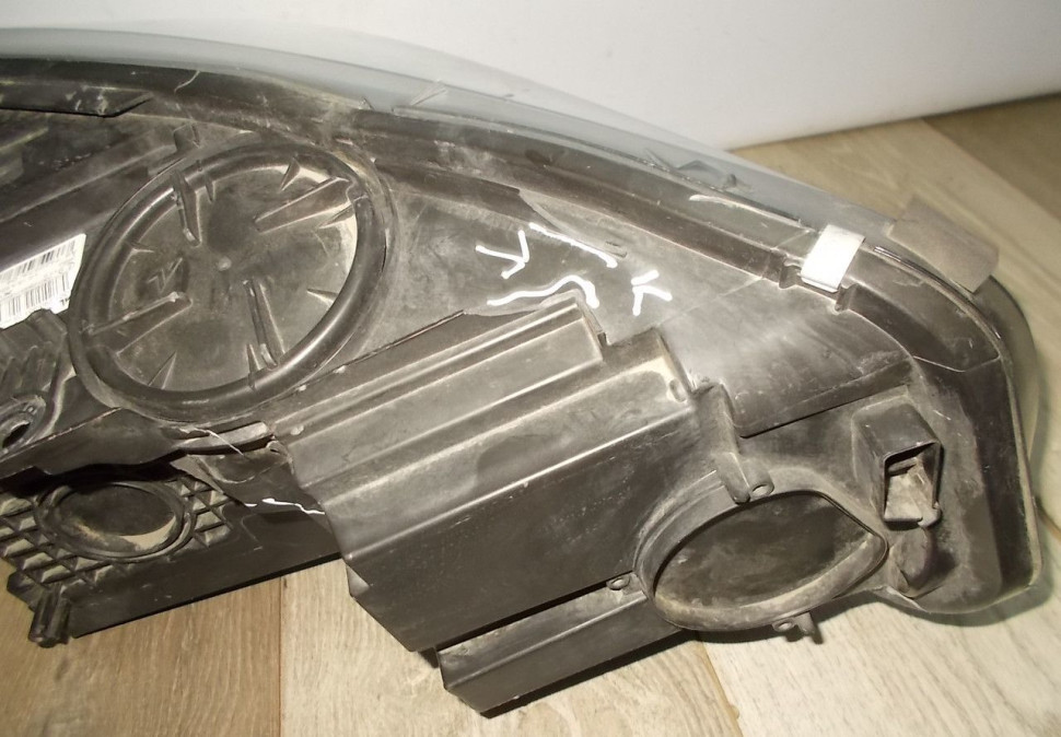 Фара галоген левая бу BMW 2 F45 OEM 7422573