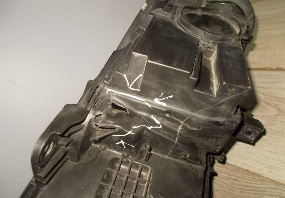 Фара галоген левая бу BMW 2 F45 OEM 7422573