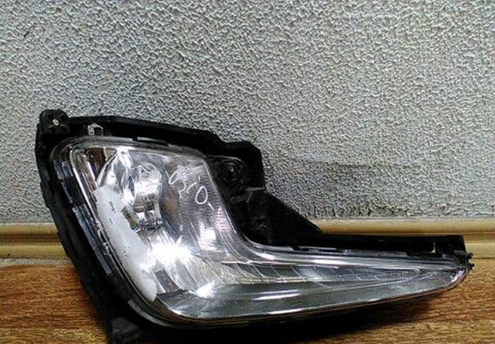 ПТФ передний правый Kia Rio 4 oem 922024x000