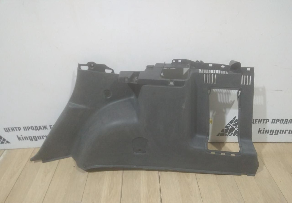 Обивка багажника правая бу Renault Duster OEM 849503745R